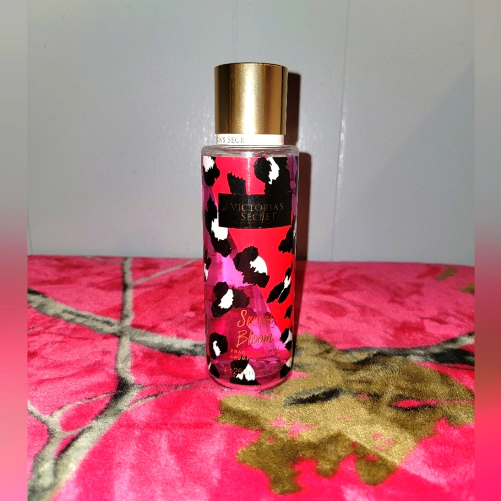 *DISCONTINUED* VICTORIA’S SECRET *SECRET BLOOMS* FRAGRANCE